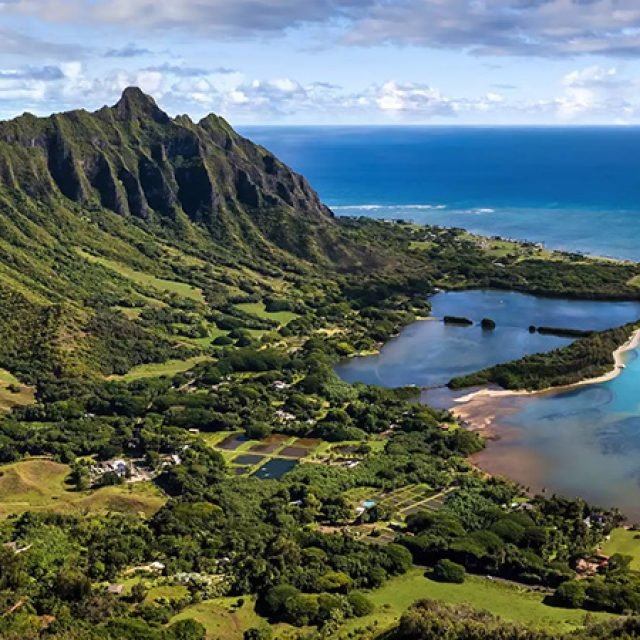 Hawaiian Paradise Tour Package with Waikiki Beach